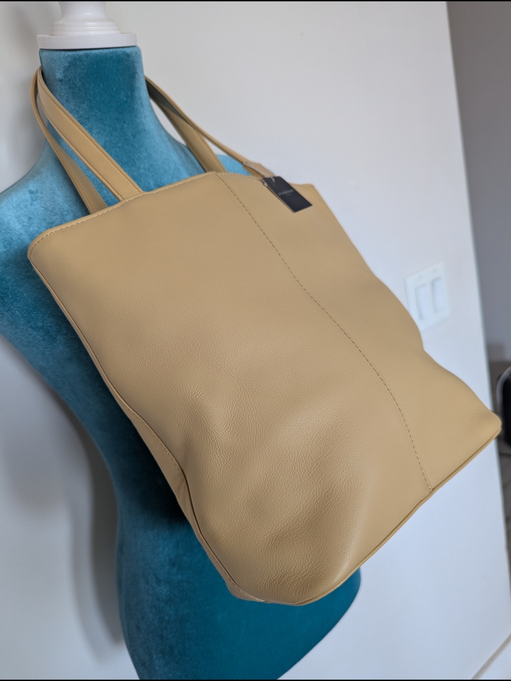 Burberry Leather Tan Handbag - Picture 3 of 13